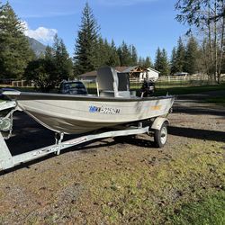 12 Ft aluminum Durolite boat/motor