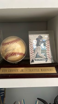 Ken Griffey Jr autographed baseball