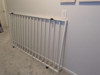 White Twin Metal Trundle For A Day Bed 