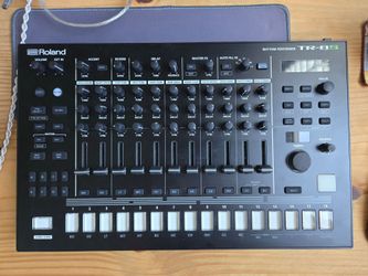 Roland TR-8S Rhythm Performer Drum Machine