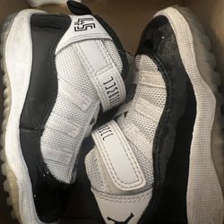 Jordan retro toddler 6c