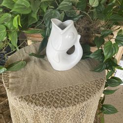 White Gurgle Pot