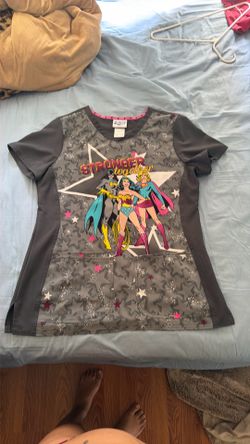 Medium scrub top
