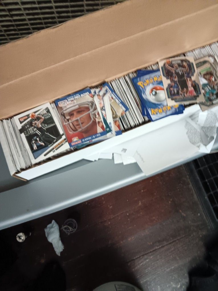 Sports Cards & Comic Books