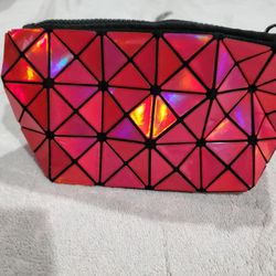 Geometric Pink Crossbody With Gold Chain