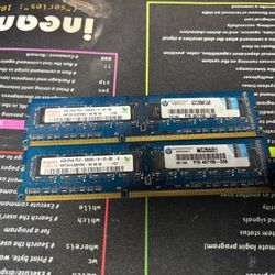 Hynix 8GB DDR3 DIMM PC3-10600U (2x4GB) 240-Pin Memory Module