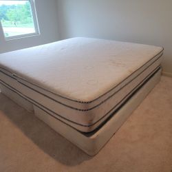 KingMattress With Spring Boxes