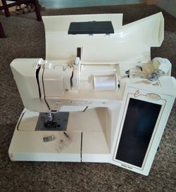 Baby Lock allageo sewing/embroidery machine, Model ESg