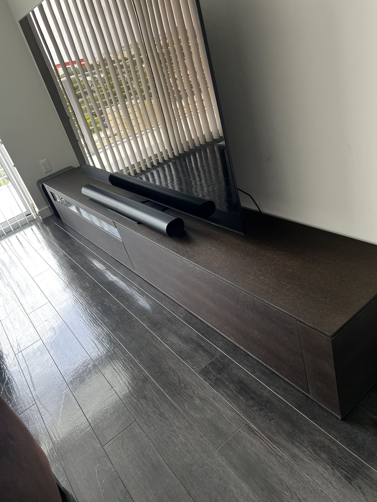 TV Unit (2)