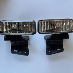 99-06 GMC Sierra/Yukon XL Clear Lens/ Chrome Fog Lights