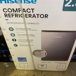 Hisense Compact Refrigerator 