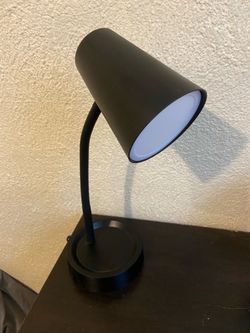 Black desk lamp