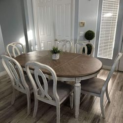 Beautiful Round Dining Room Table 7pc Set