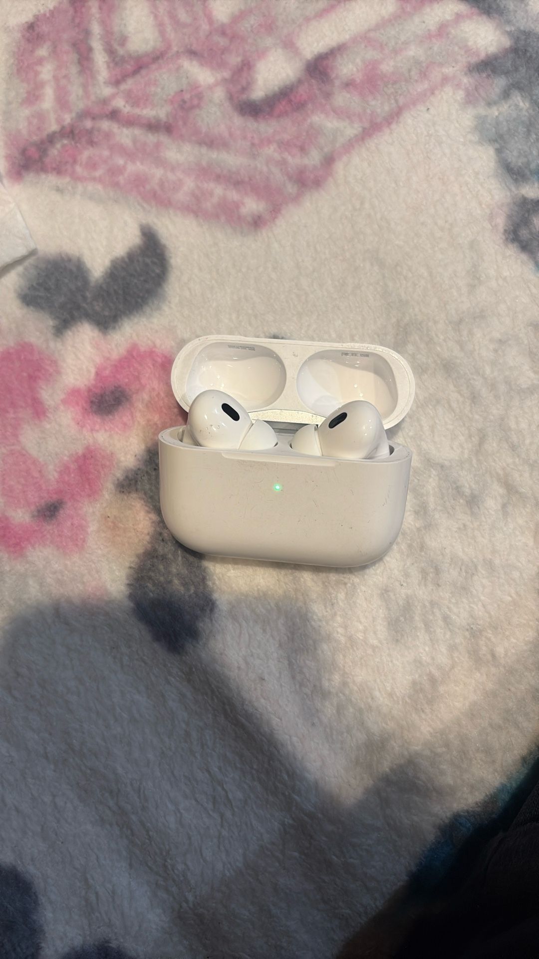Airpods (headphones)