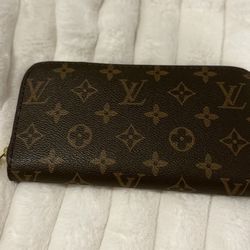Louis Vuitton Wallet - New 