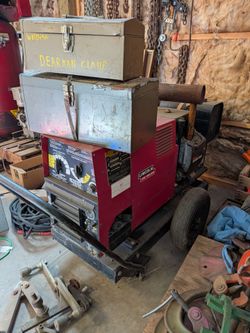Lincoln welder gas powered