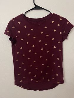 Girls Old Navy Relaxed Burgundy Heart T-Shirt Size L (10-12) – Good Condition