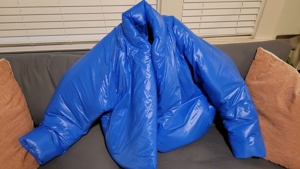 YZY Gap Round Jacket