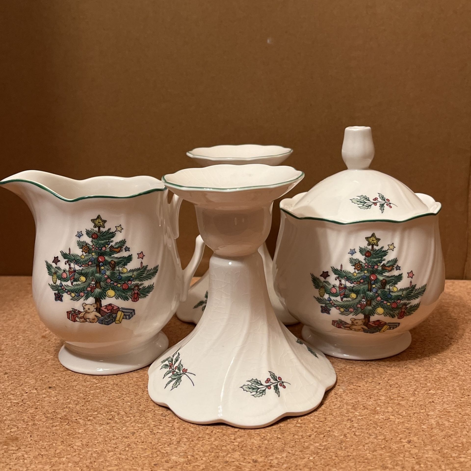 Set Of NIKKO Happy Holiday 