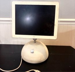Apple iMac G4 17" 2003 Vintage Apple Powers On