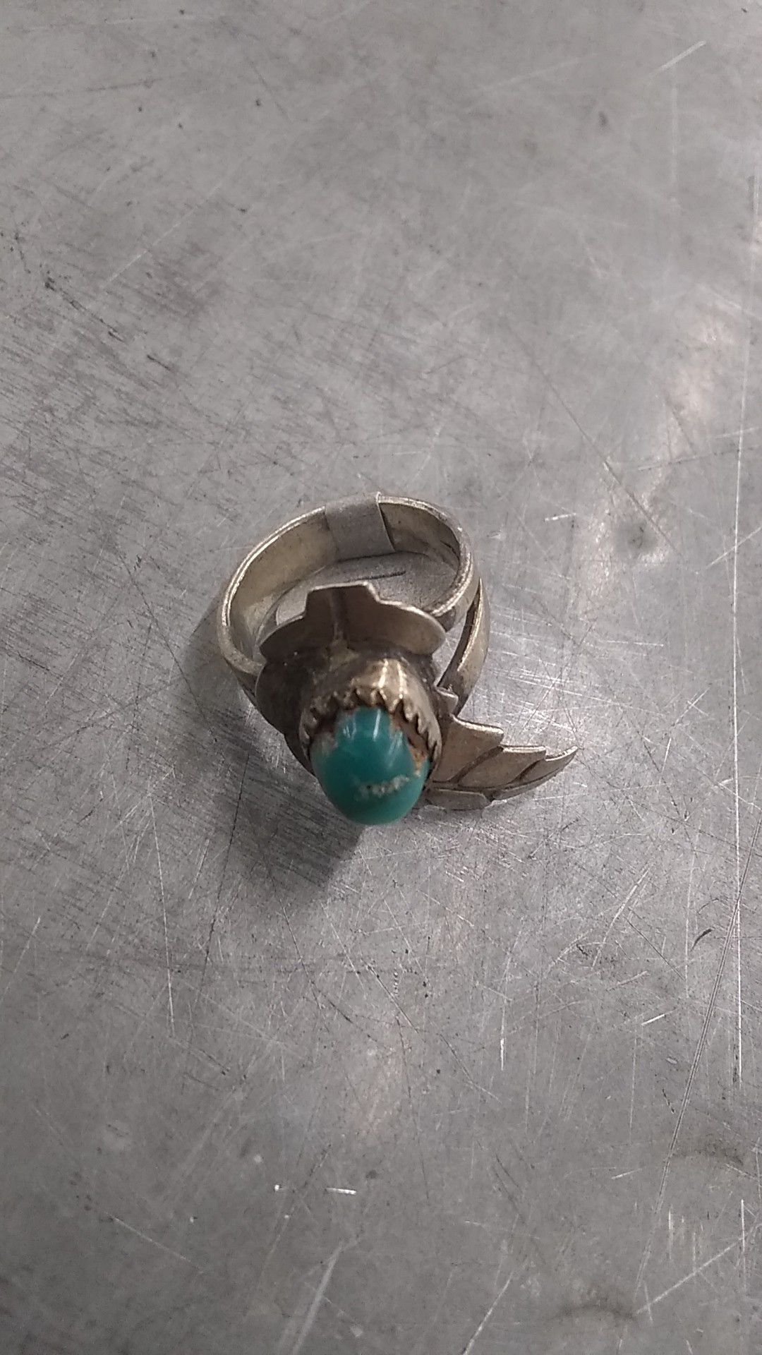 Turquoise ring with silver leaf