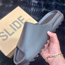 Yeezy Slide