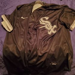White sox jersey and snapbacks