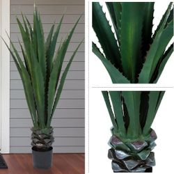 Pure Garden Giant Agave Fake Plant - 4 and Half Foot Faux Succulent with Pot

