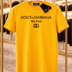 Dolce  Gabbana Yellow Shirt 💥 Fast Shipping 💥 3 For $100💥