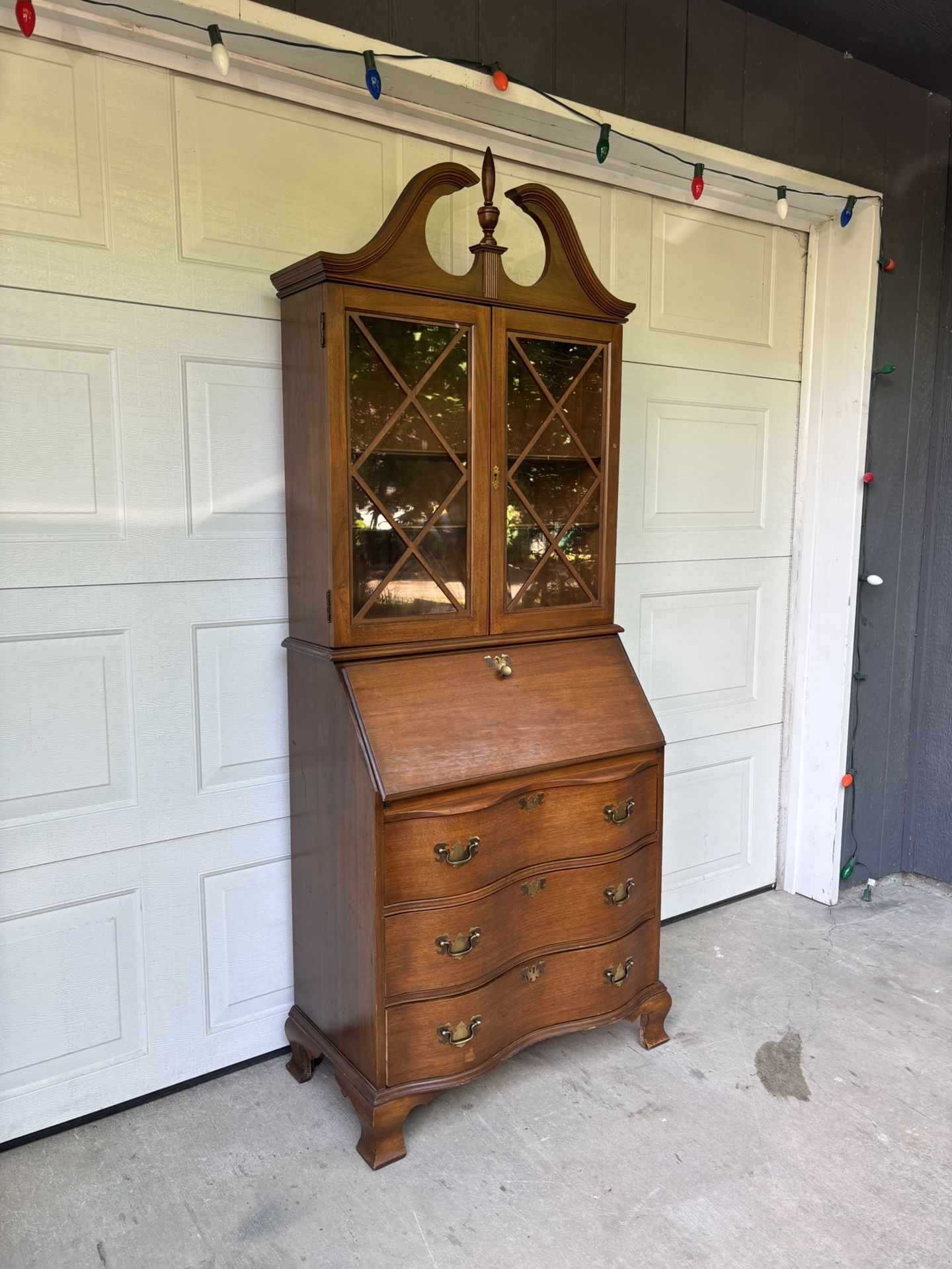 Victorian Antique 1930s Walnut Hutch w/ Secretary Desk •FREE DELIVERY•