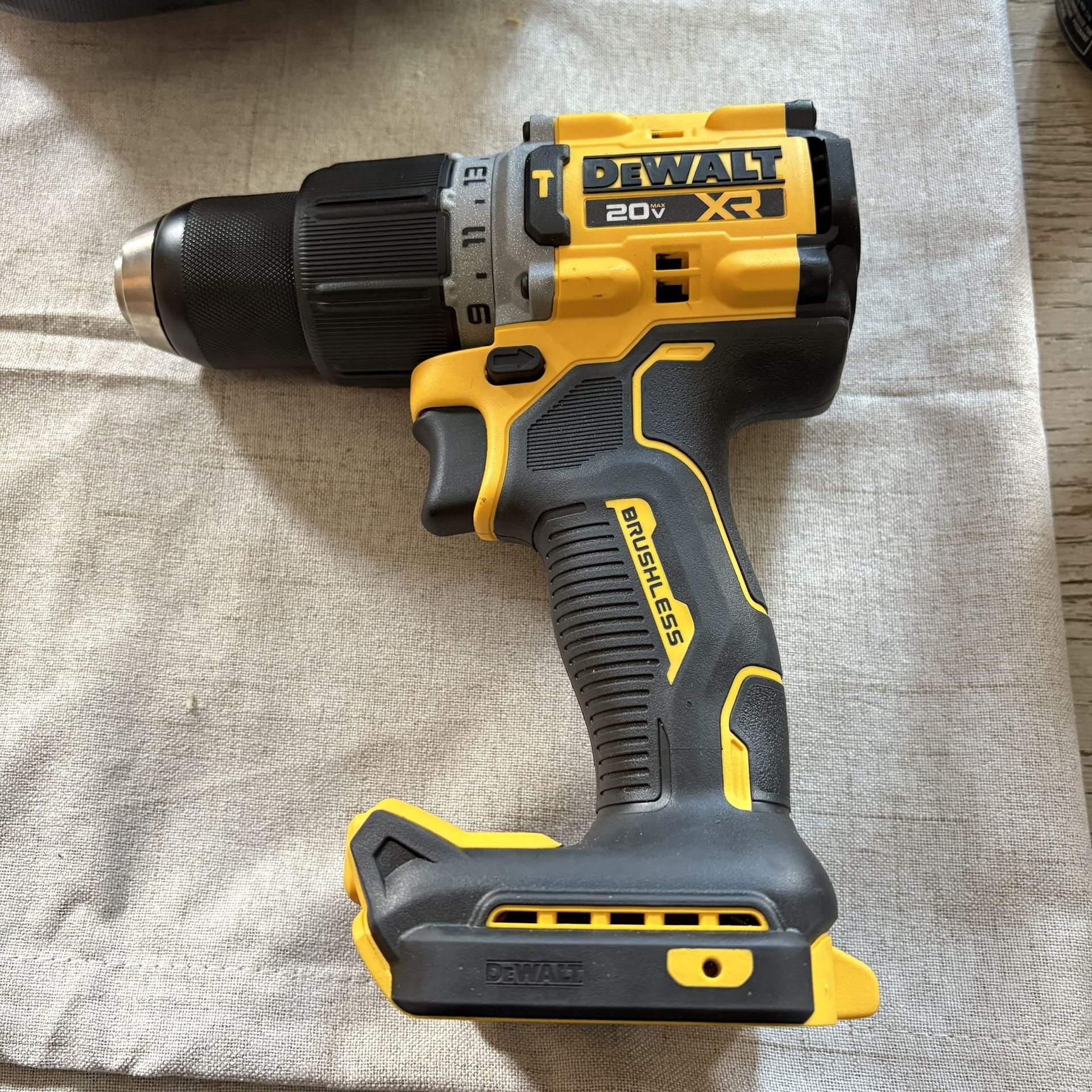 Dewalt Hammer Drill DCD806 (New Model)