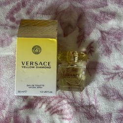 Versace Yellow Diamond Eau de Toilette 