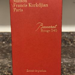 Baccarat Rogue 540 (6.8 oz)