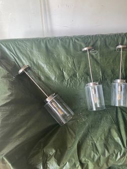 3 Pendant Lights