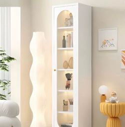 NEW Vitrine Curio Display Cabinet (White and Glass)