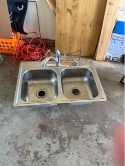 Stainless steel drop in kitchen sink 33” x 22”, faucet and soap dispenser