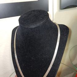 Sterling Silver Herring Bone Italian Made Necklace 