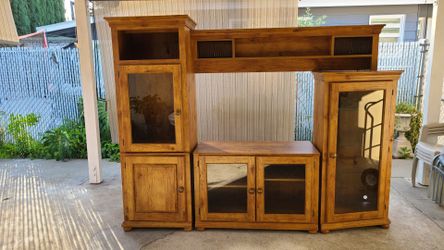 Entertainment Center 4 pc