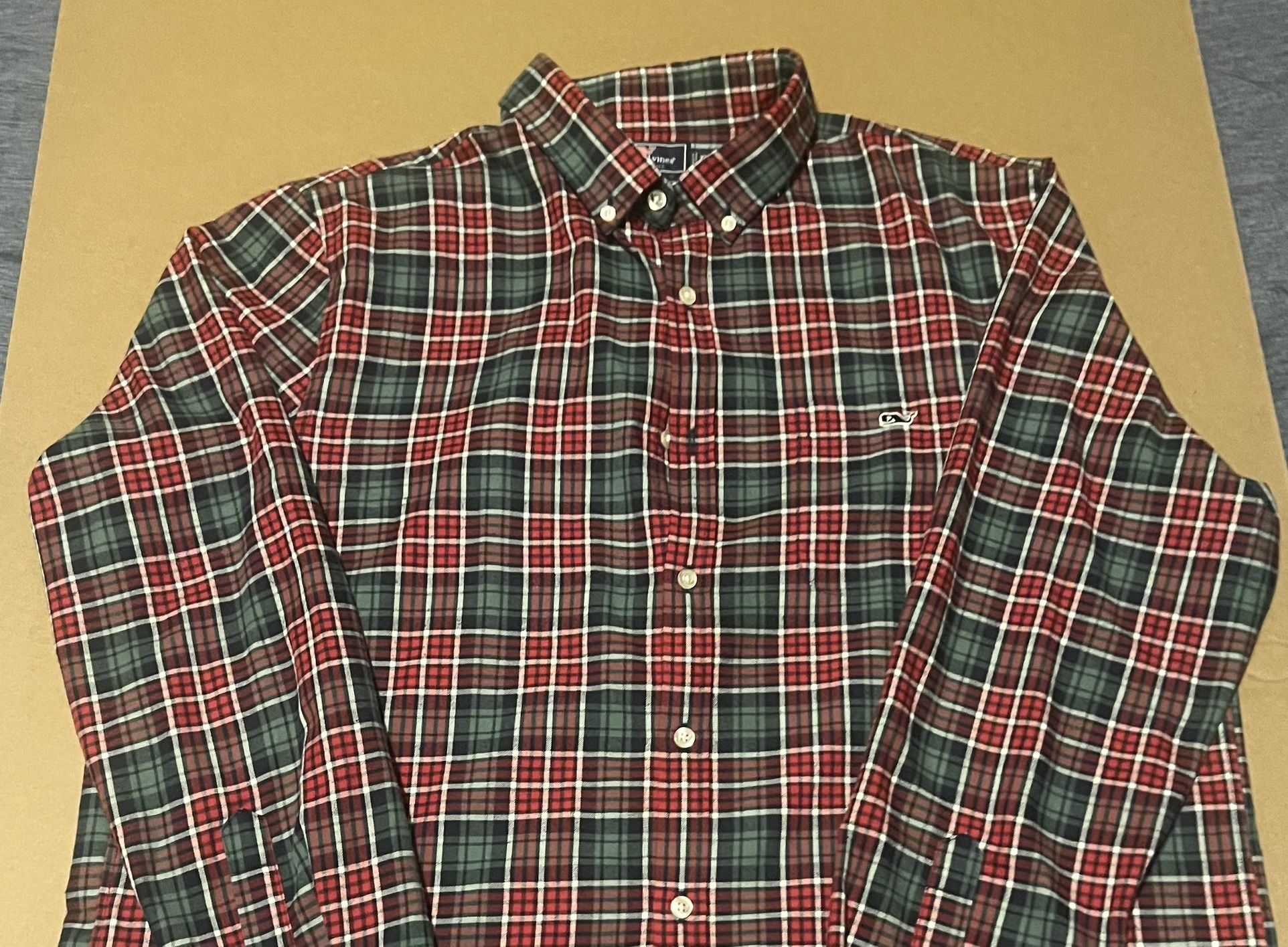 Vineyard vines, men’s long, sleeved button up front, red and green plaid shirt (Size Extra Large)