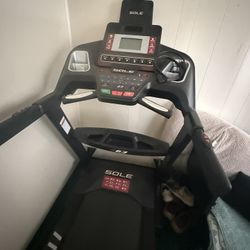 Sole F63 Treadmill