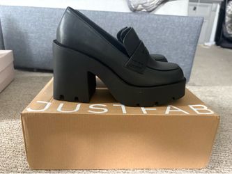 Platform Loafer size 7.5