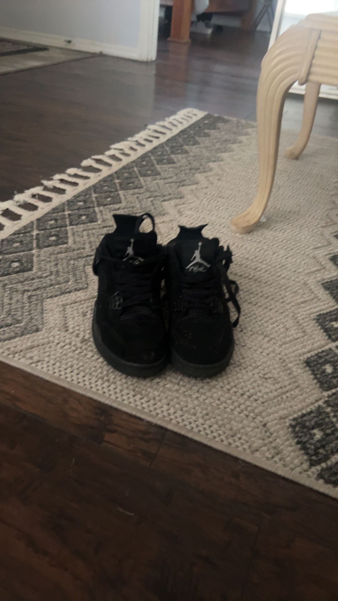 Jordan Black Cats