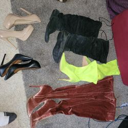 Womans Size 8.5 Shoes