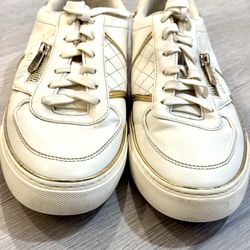 Guess Men's Magesty Low Top Lace Up Sneakers White Gold