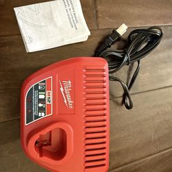 MILWAUKEE M12 CHARGER (BRAND NEW)