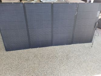 400 Watt EcoFlow folding solar panel