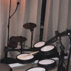 Selling Drum Kit – Like New, Used for Less Than a Month