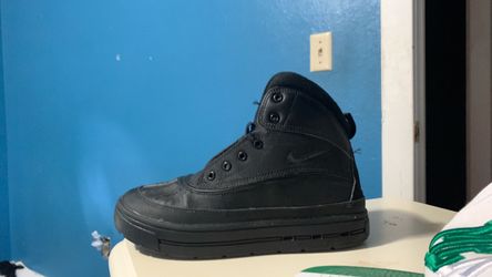Two Nike boots size 4 kids