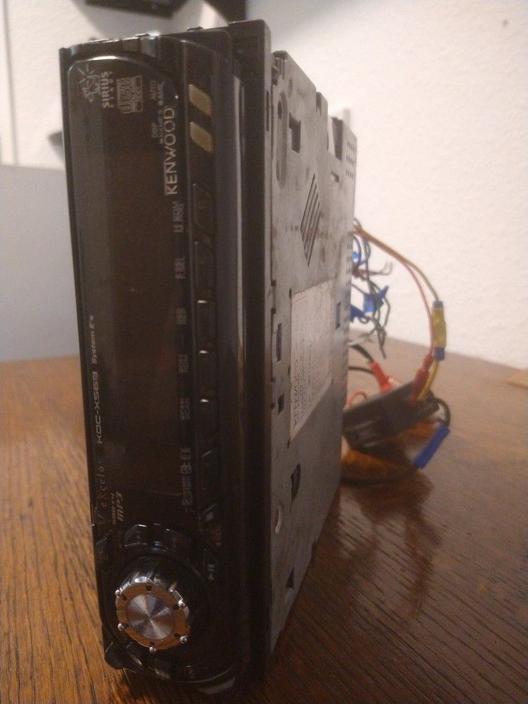 Kenwood Automotive CD Stereo, Model #Kdc X569