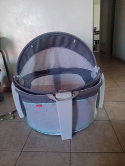 Fisher Price  On The Go portable bassinet